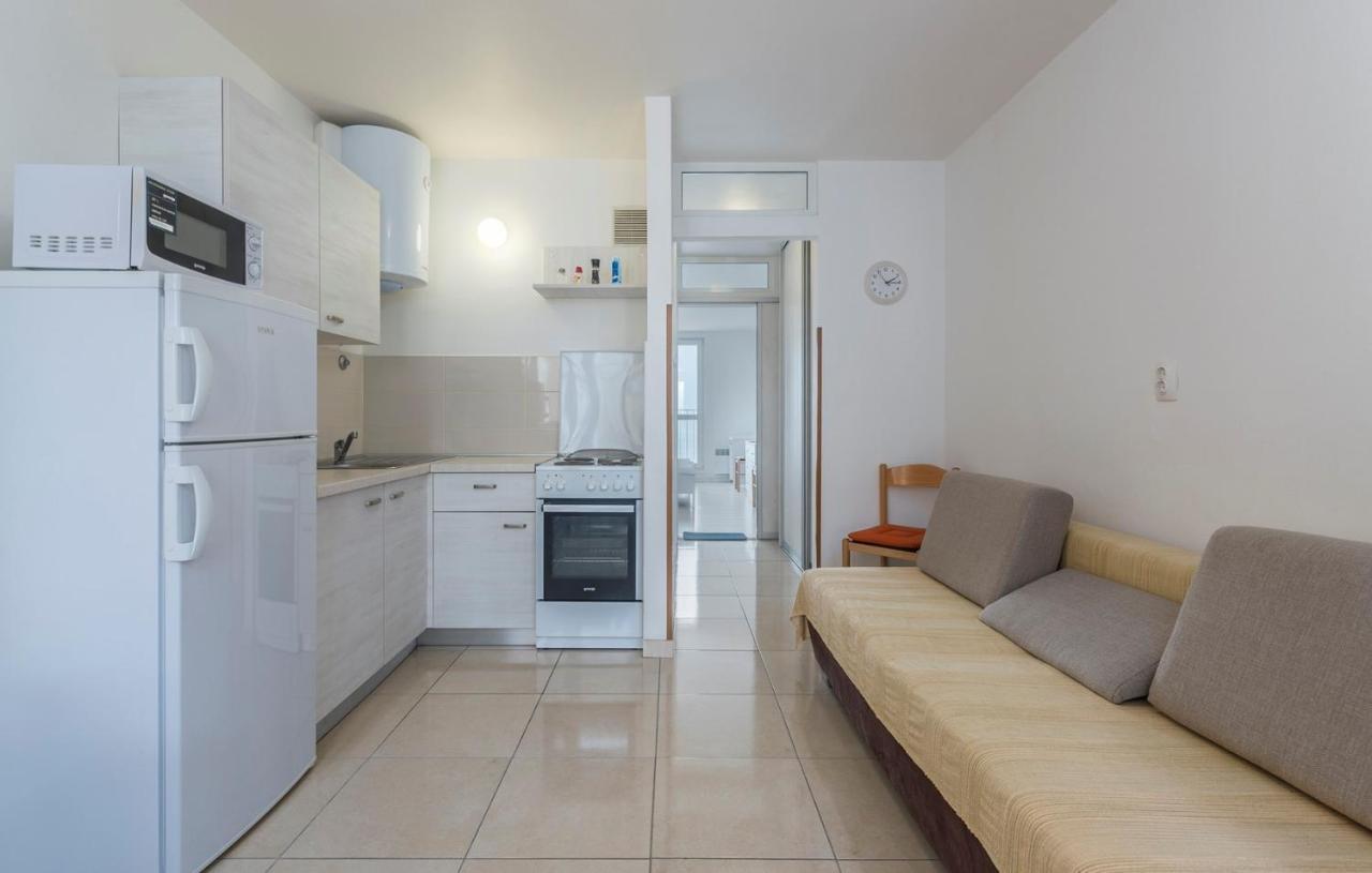Peskera Apartments Tomicic Porec Room photo